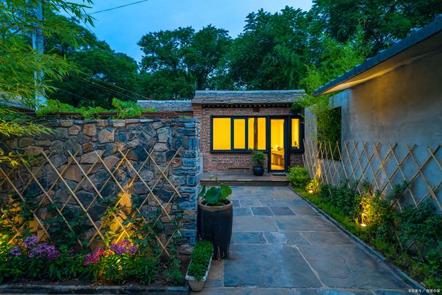 女子称因怕台风取消民宿遭老板怼：别人为什么不退，他们不怕吗