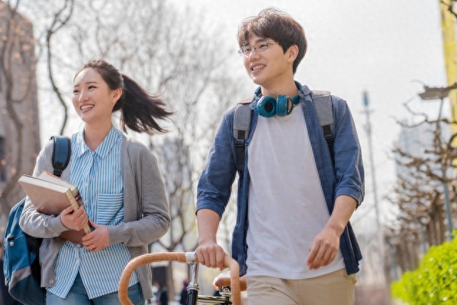 农村串门习俗：选择好邻居，避免家败人丁散