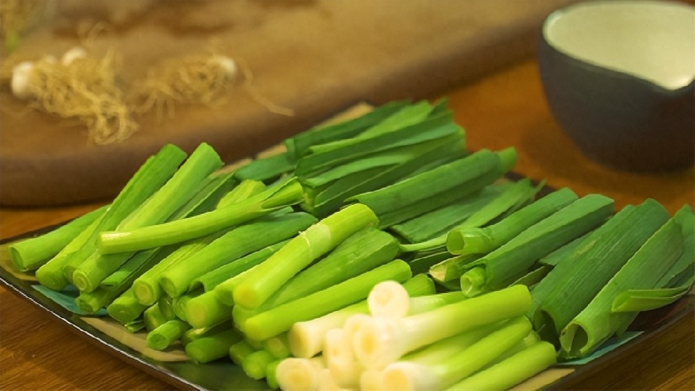 切葱流泪，解决方法来了！这些小技巧，让你告别厨房“泪水”