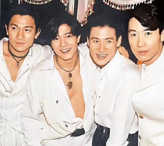 同志导航报道：坚持爱与包容：张学友与罗美薇的爱情长征