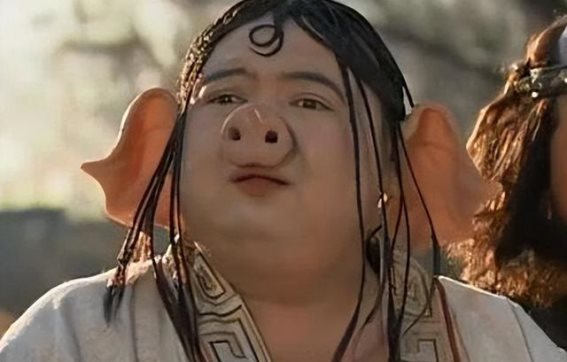 从光鲜明星到平凡生活：明星的另一面