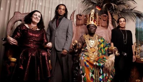 勤劳修车工、睿智国王：一个国王的双重生活