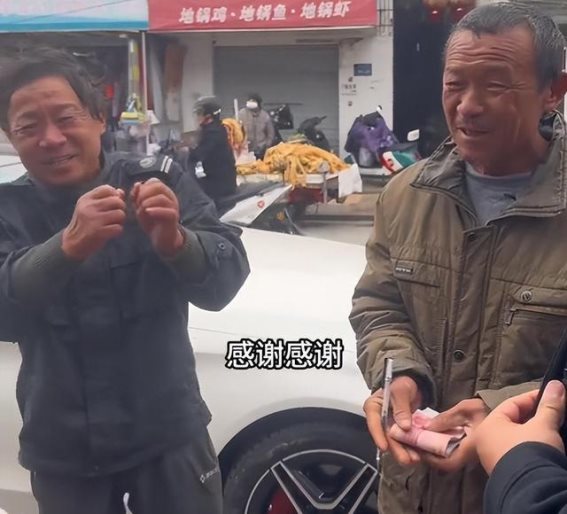 生命的奇迹：一个18岁父亲和4岁儿子的成长故事