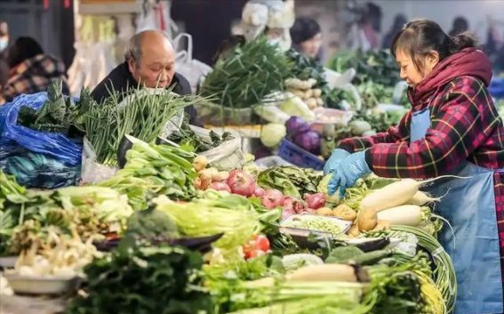 胆囊炎越来越常见，医生提醒：60岁后最好少做这些事