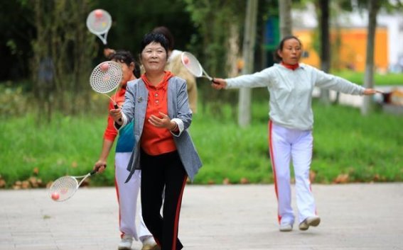 年纪大的人需要天天散步吗？