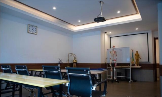 谁困住了医疗 谁杀死了医疗