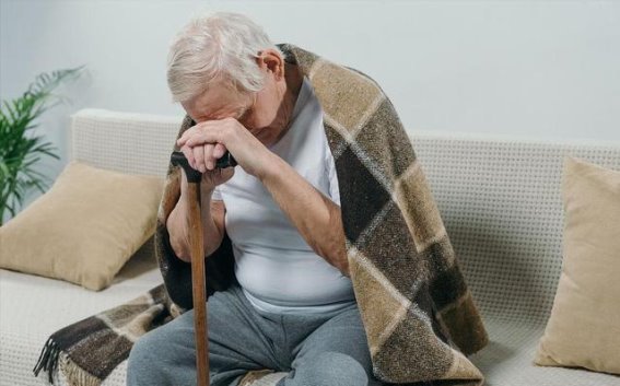 癌症初期常见的三种异常信号，很多人却未曾留意