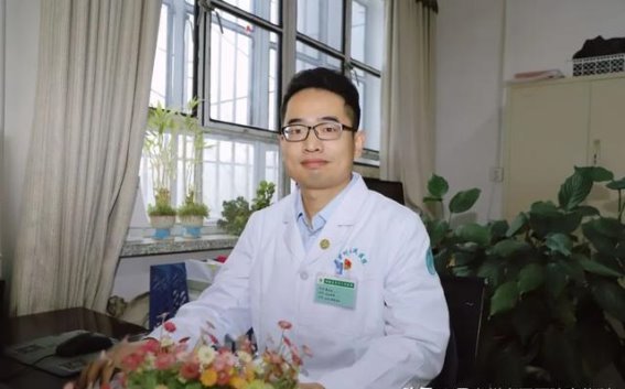 山西援疆专家团队走进昌吉人民医院，助力地方医疗发展