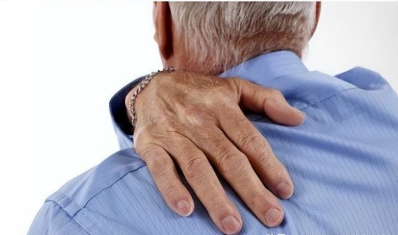 不吃晚饭的真相：健康还是误区？