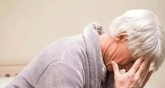 头部出现四个信号，或许是脑梗塞的早期预兆