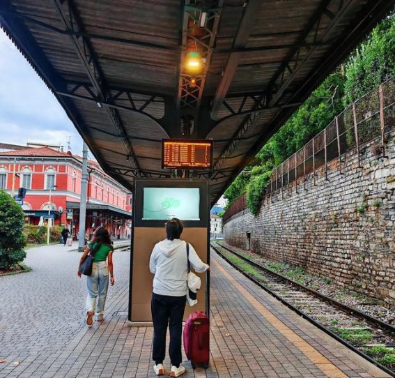 从米兰到巴黎的曲折旅程