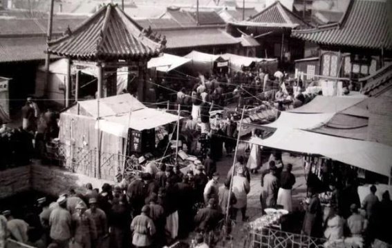 上新街的大罩棚市集：古老烟火气的温情传承