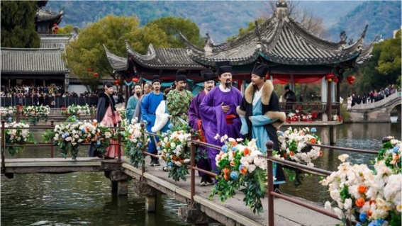 台州府城新春活动引爆节庆热潮 三大王炸玩法让游客流连忘返