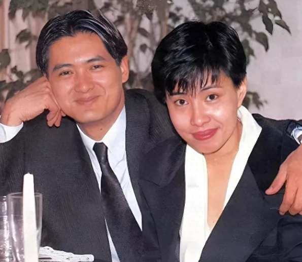 红颜中老报道：68岁周润发晨跑八年瘦身，首度自曝糖尿病，一日一餐成常态