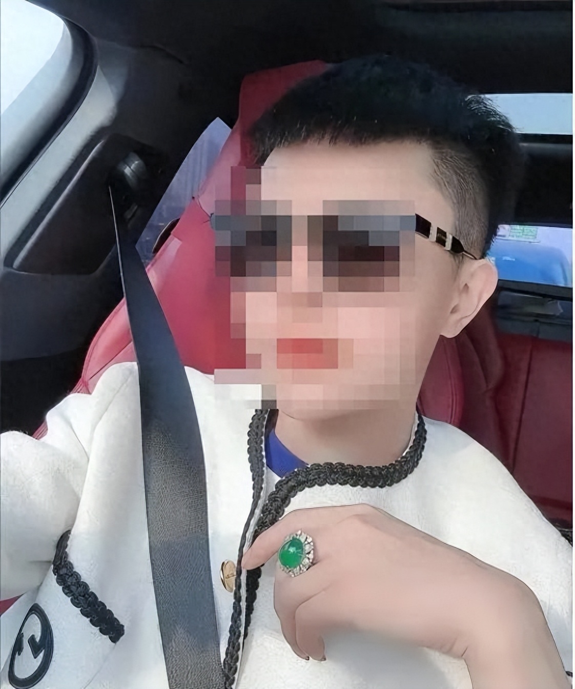 9a47b8b199a24e53a75bd4ac83b4a49e~tplv-tt-origin-asy2_5aS05p2hQOa0nuingQ==[1].jpg