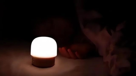 乳腺癌和作息有关，医生提醒：睡觉时牢记这四个“不做”