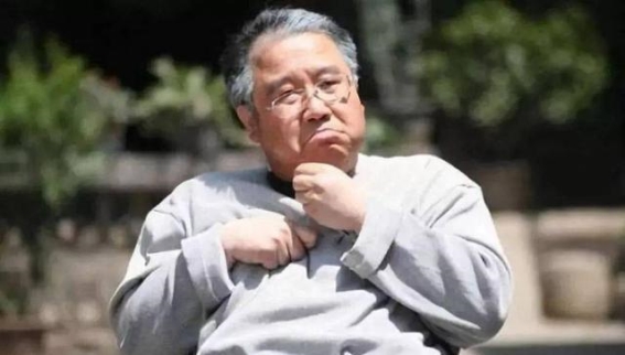 65岁后要少吃这些食物？医生告诉你3种常见食物可能带来的健康风险