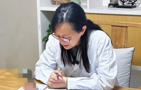 抑郁症的治疗：从气血不畅到恢复健康