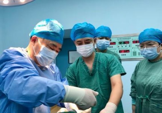 传承中医，助力健康——记河南省郑州市金水区政协委员王瑞