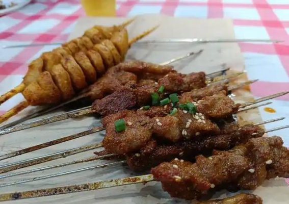 肝脏健康的隐形杀手：晚餐要远离的四种食物