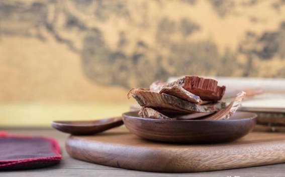 睡不着？半夜醒？可能是肝血受损，这款中成药助你恢复好睡眠