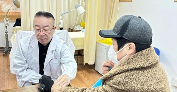 真如社卫中心引进石氏伤科专家团队 优化社区骨伤科诊疗服务