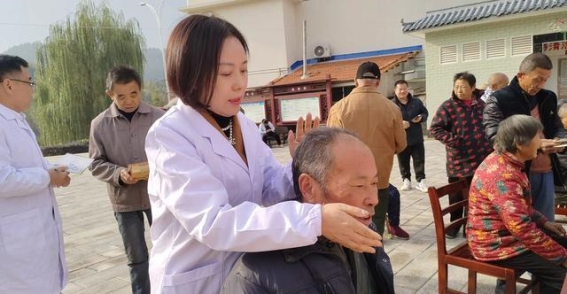 吴启梅：以匠心守护刘三屋刘氏正骨术的传承与创新