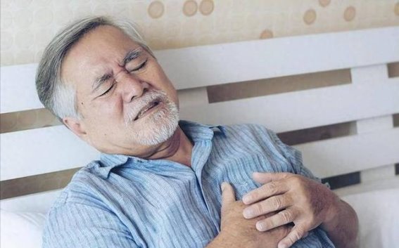 年纪大了泡脚要谨慎！医生提醒：这些事项千万别忽视