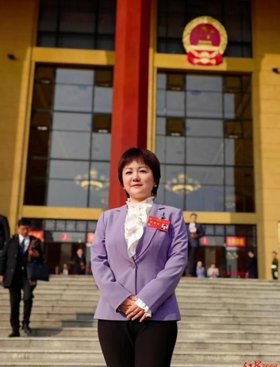 四川大熊猫乐园的未来：打造中国版“熊猫迪士尼”