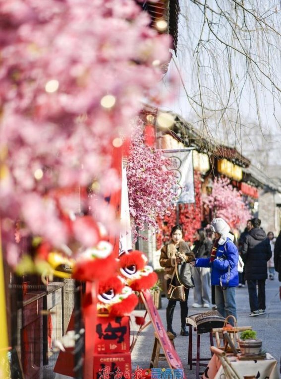 济南老城春节气氛组上线，喜庆打卡点不断上新