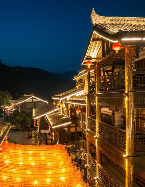 不夜天星，穿越山海的奇幻旅程