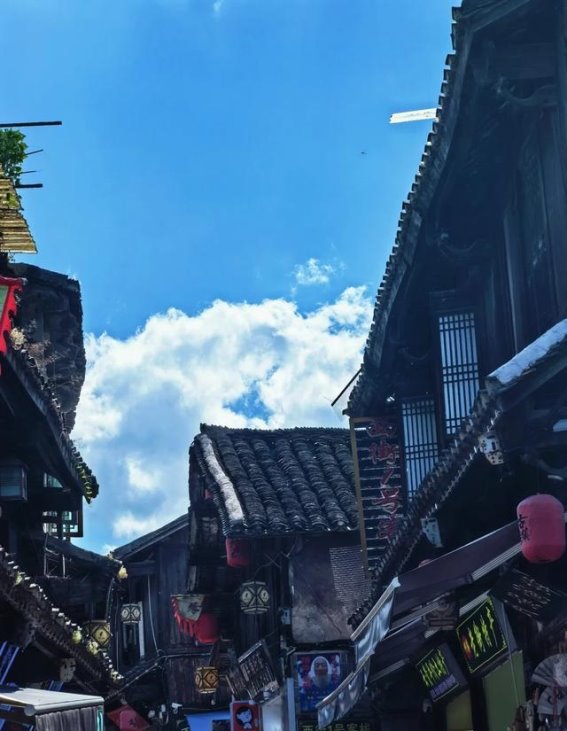 五天四晚玩转贵州，探秘神秘山水与多彩文化