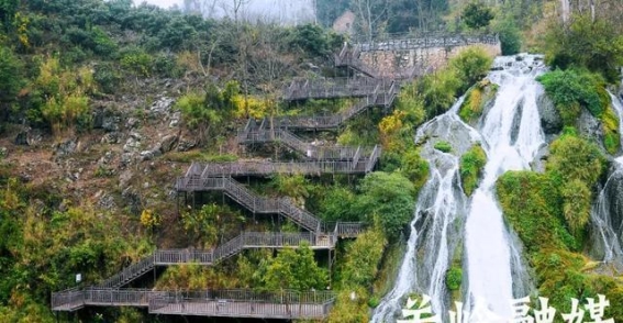 关岭落拉观瀑民宿集群项目：加速推进中的旅游发展新引擎